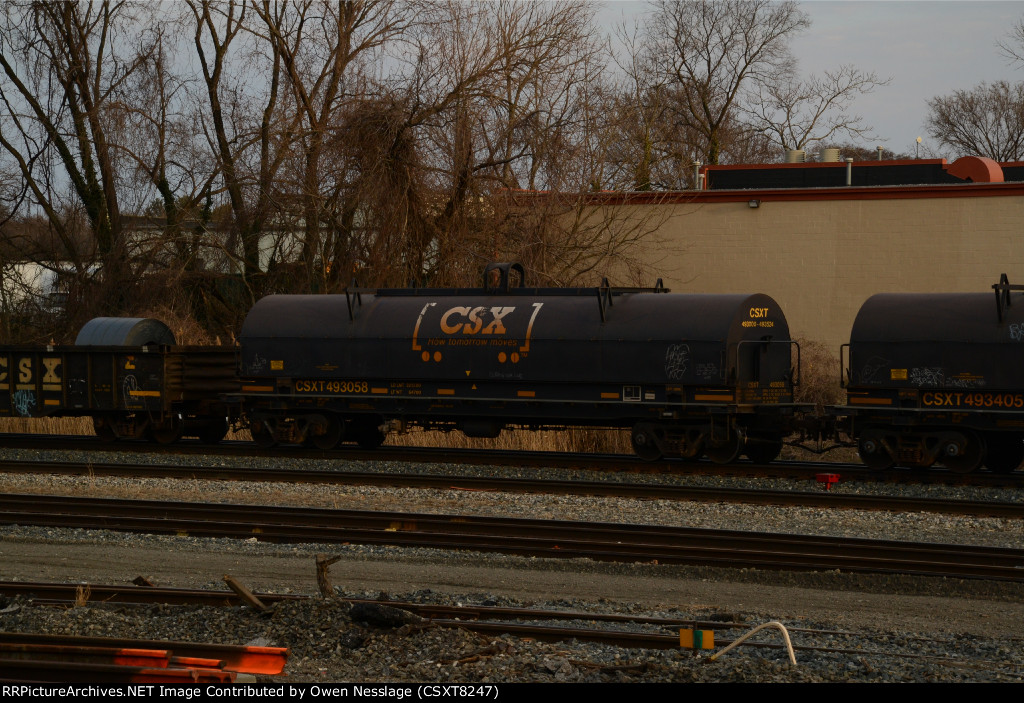 CSXT 493058